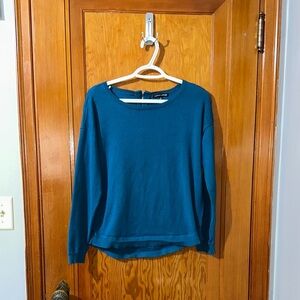 Cable& Gauge Women's Blue Top size medium